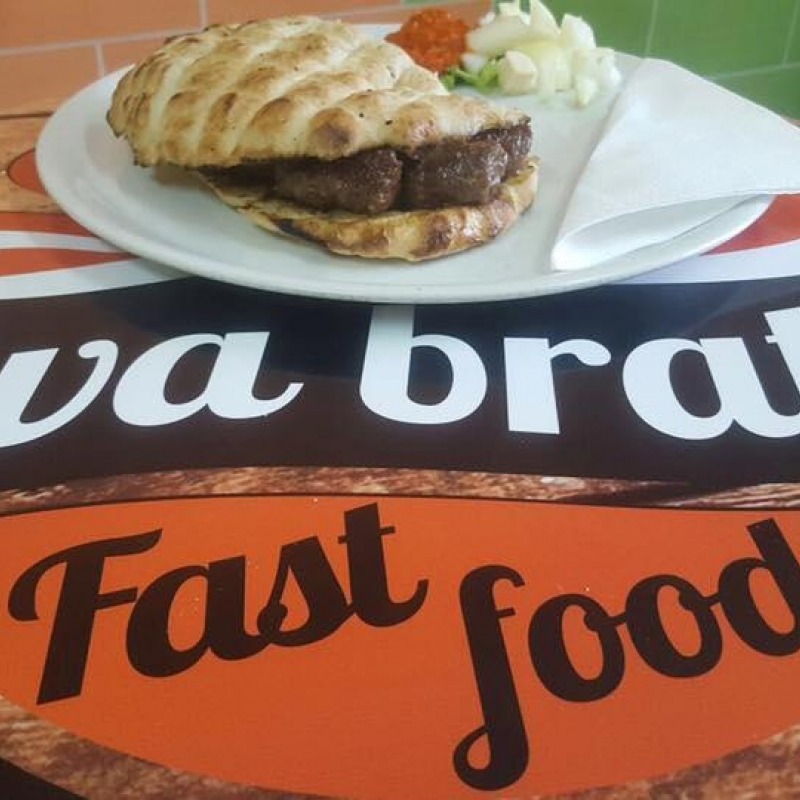 Fast Food 2 brata