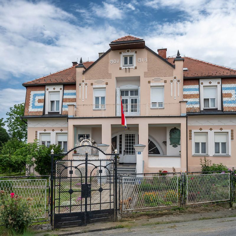 Samostanu sestara milosrdnica