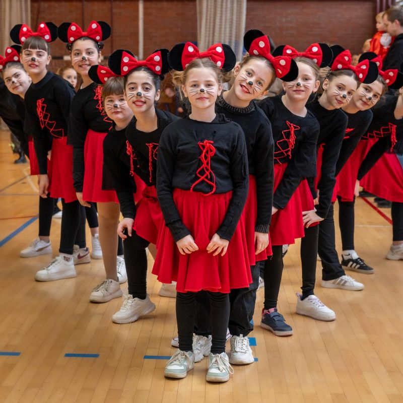 Mali maškari osvojili Grubišno Polje: Šarenilo se preselilo pod krov sportske dvorane