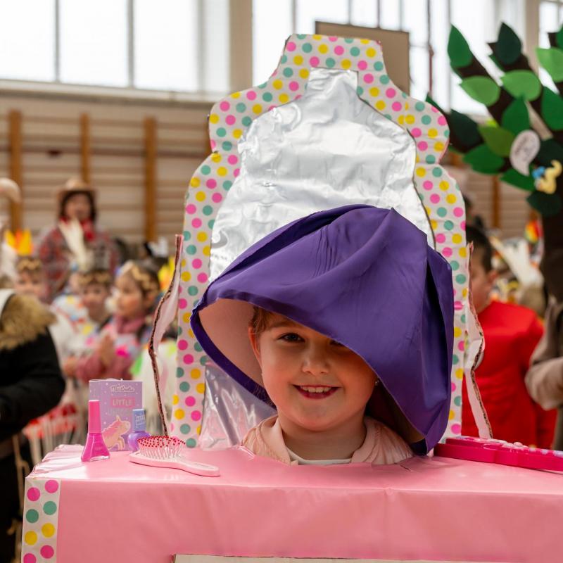 Mali maškari osvojili Grubišno Polje: Šarenilo se preselilo pod krov sportske dvorane