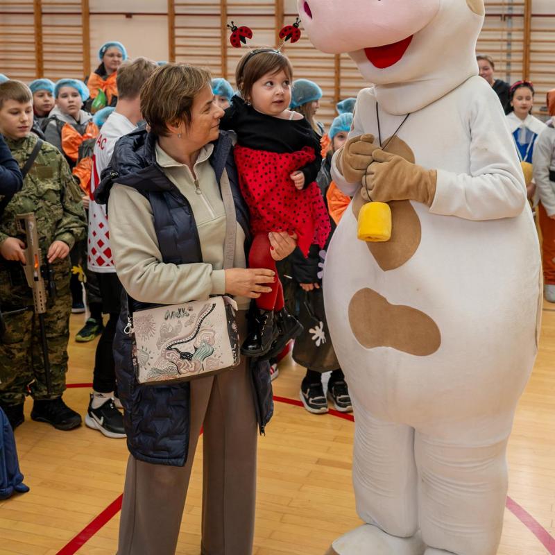 Mali maškari osvojili Grubišno Polje: Šarenilo se preselilo pod krov sportske dvorane