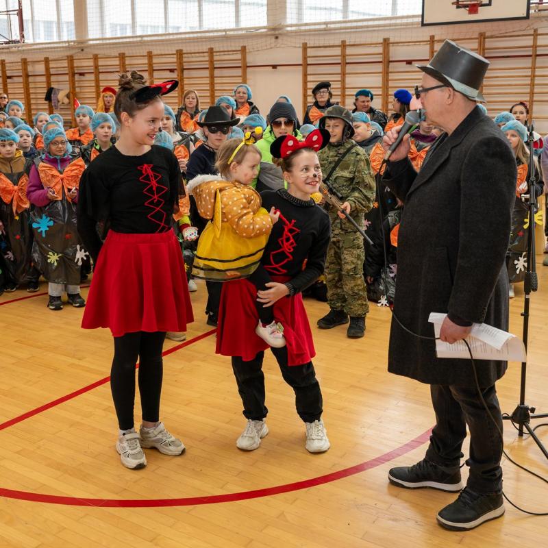 Mali maškari osvojili Grubišno Polje: Šarenilo se preselilo pod krov sportske dvorane